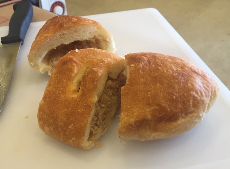 石垣島のトミーのパン