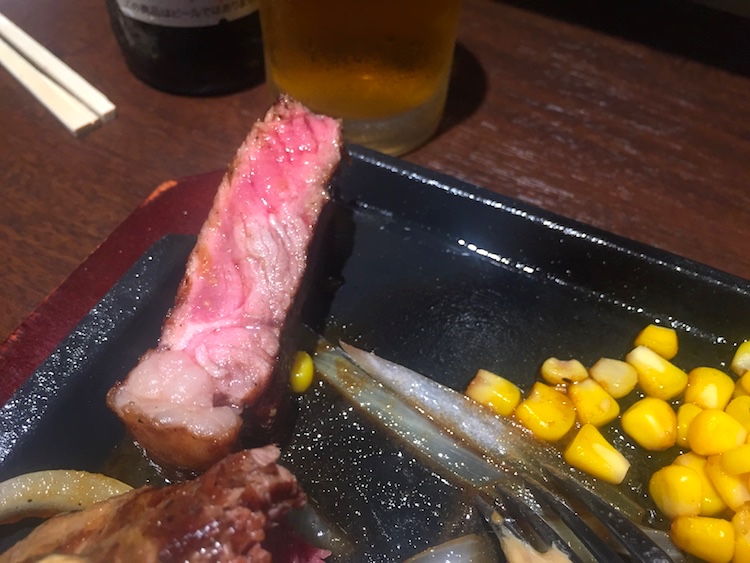 いきなりステーキ石垣島のレアステーキ