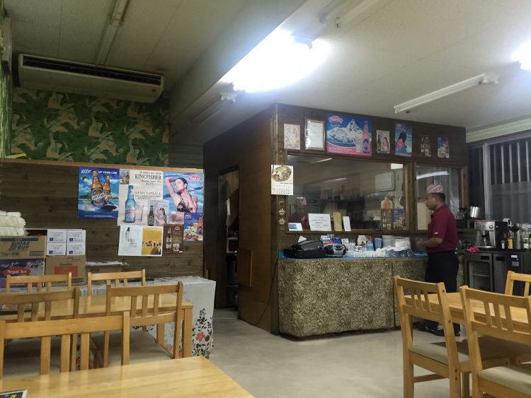 本格インド料理カマルの厨房