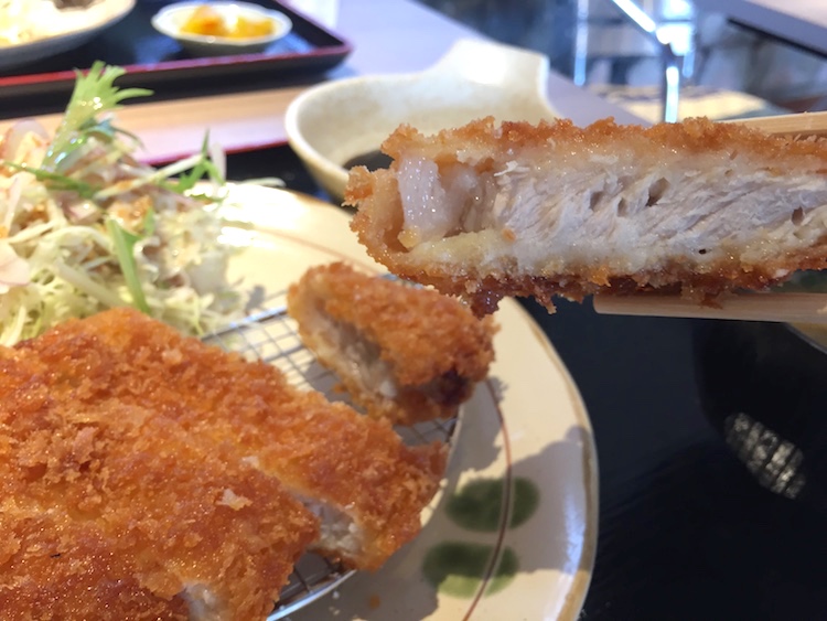 我那覇豚肉店のとんかつ