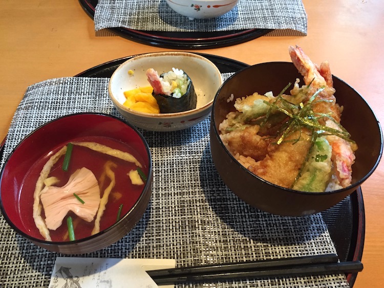味自慢さむらいの大海老天丼