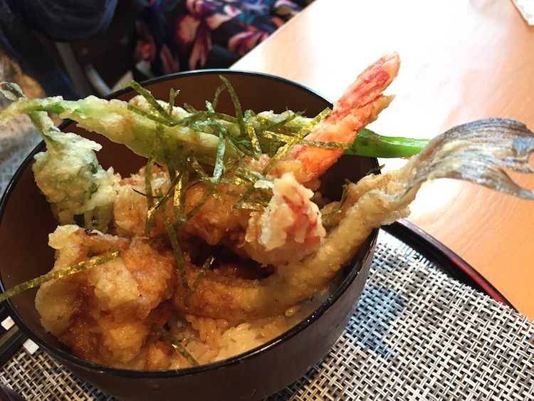 味自慢さむらいの海の幸天丼