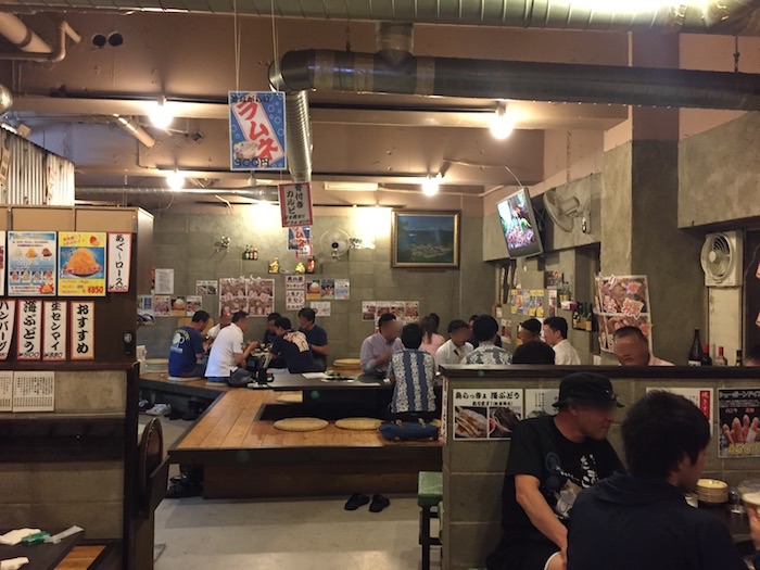 山ちゃんの部屋の店内
