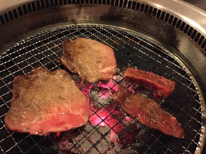 山ちゃんの部屋の炭火焼き