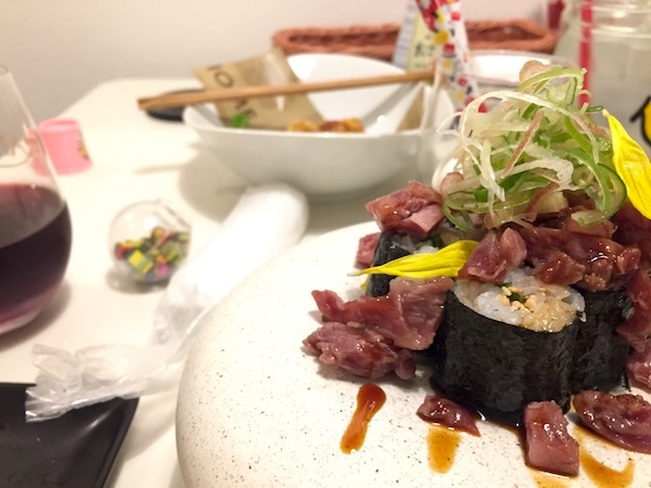 石垣島の有頂天の石垣牛のこぼれ細巻き